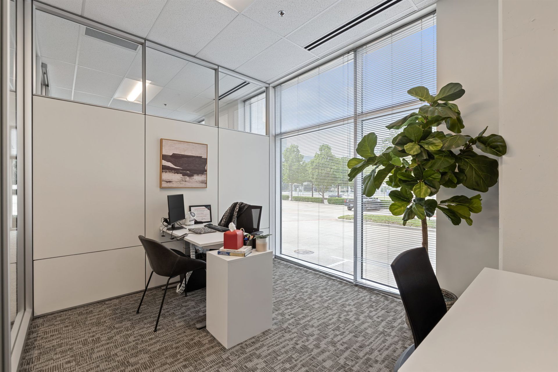 Sales office interior, photo 3
