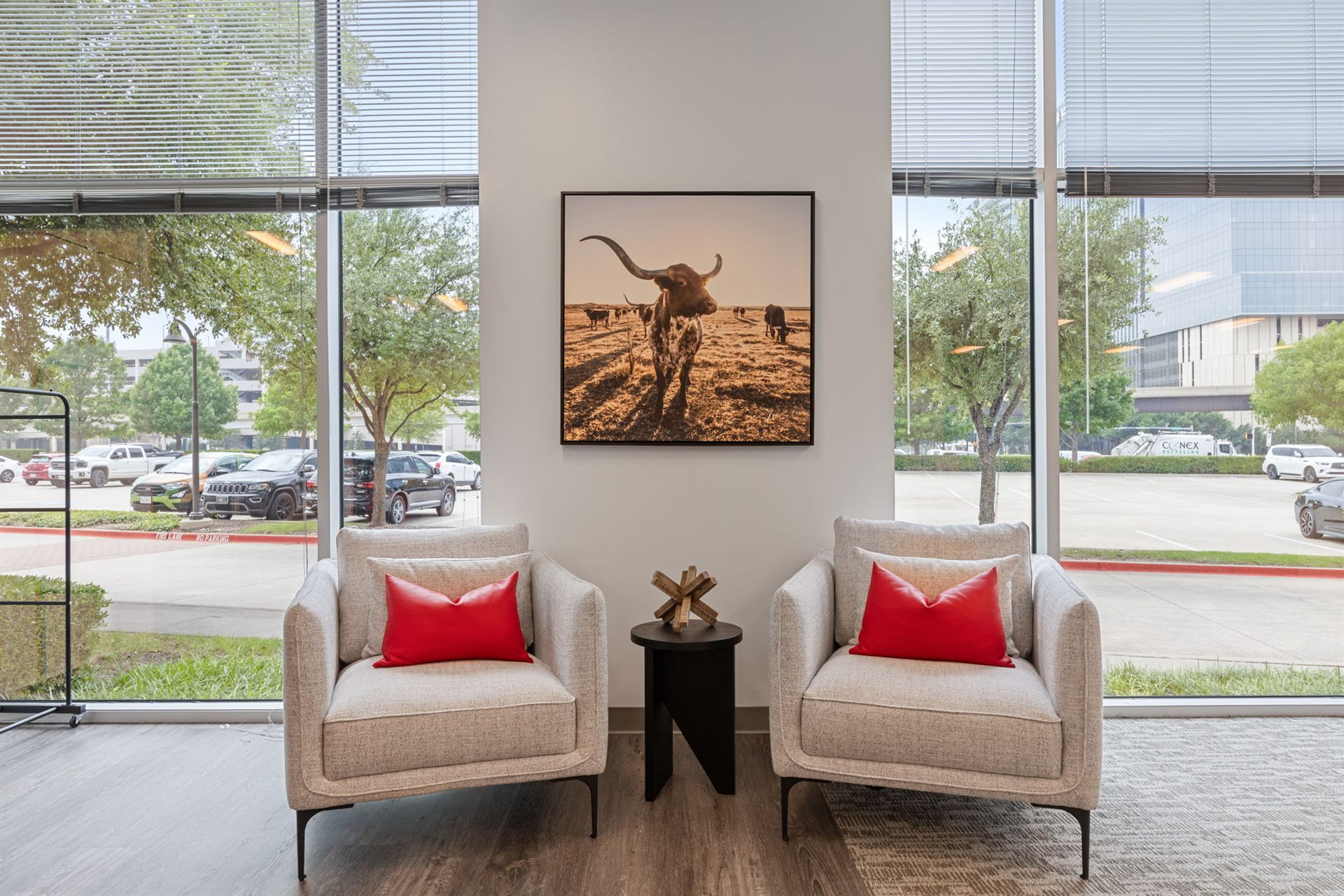 Sales office interior, photo 5