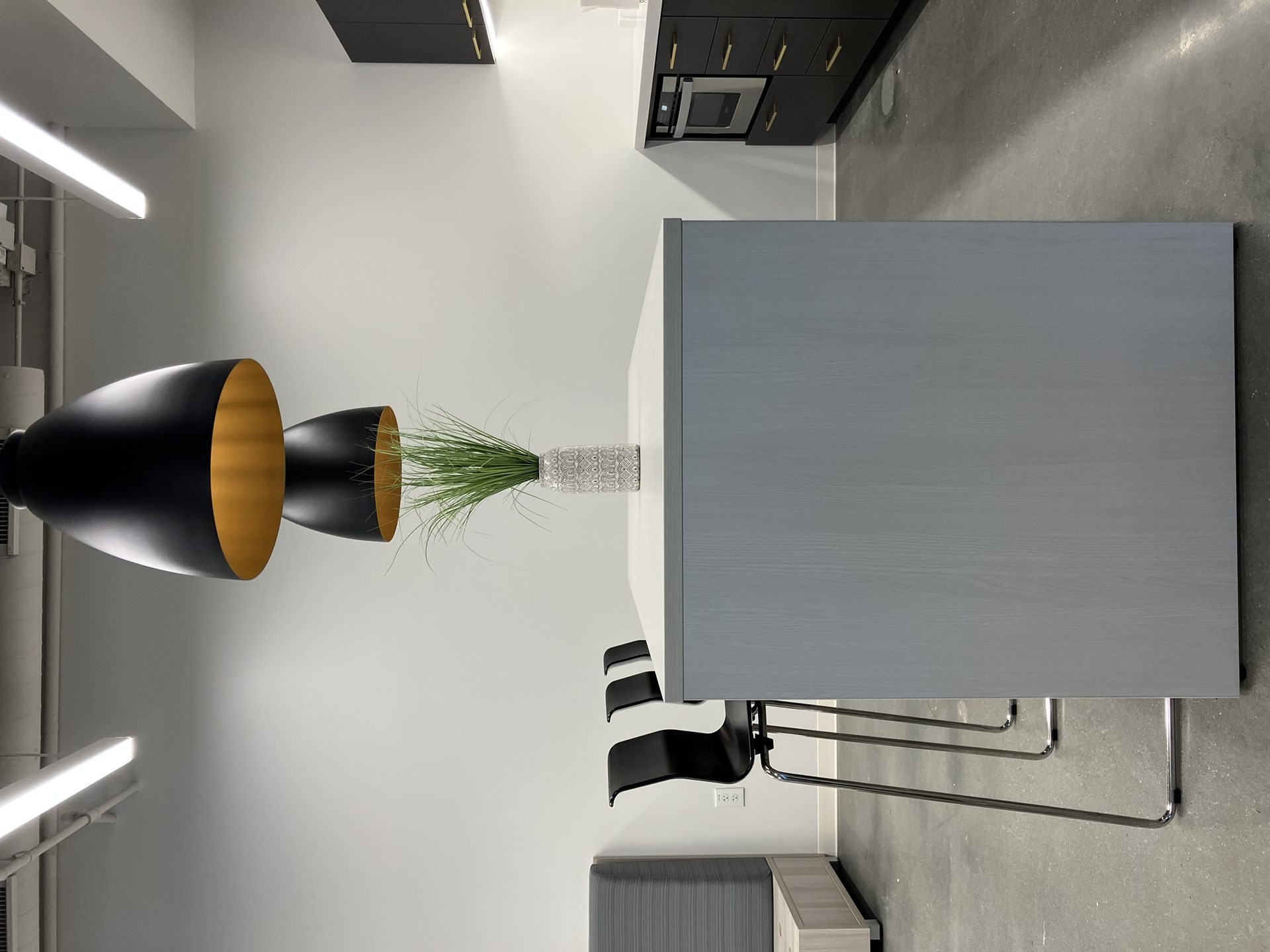 Stone Resource interior, photo 3