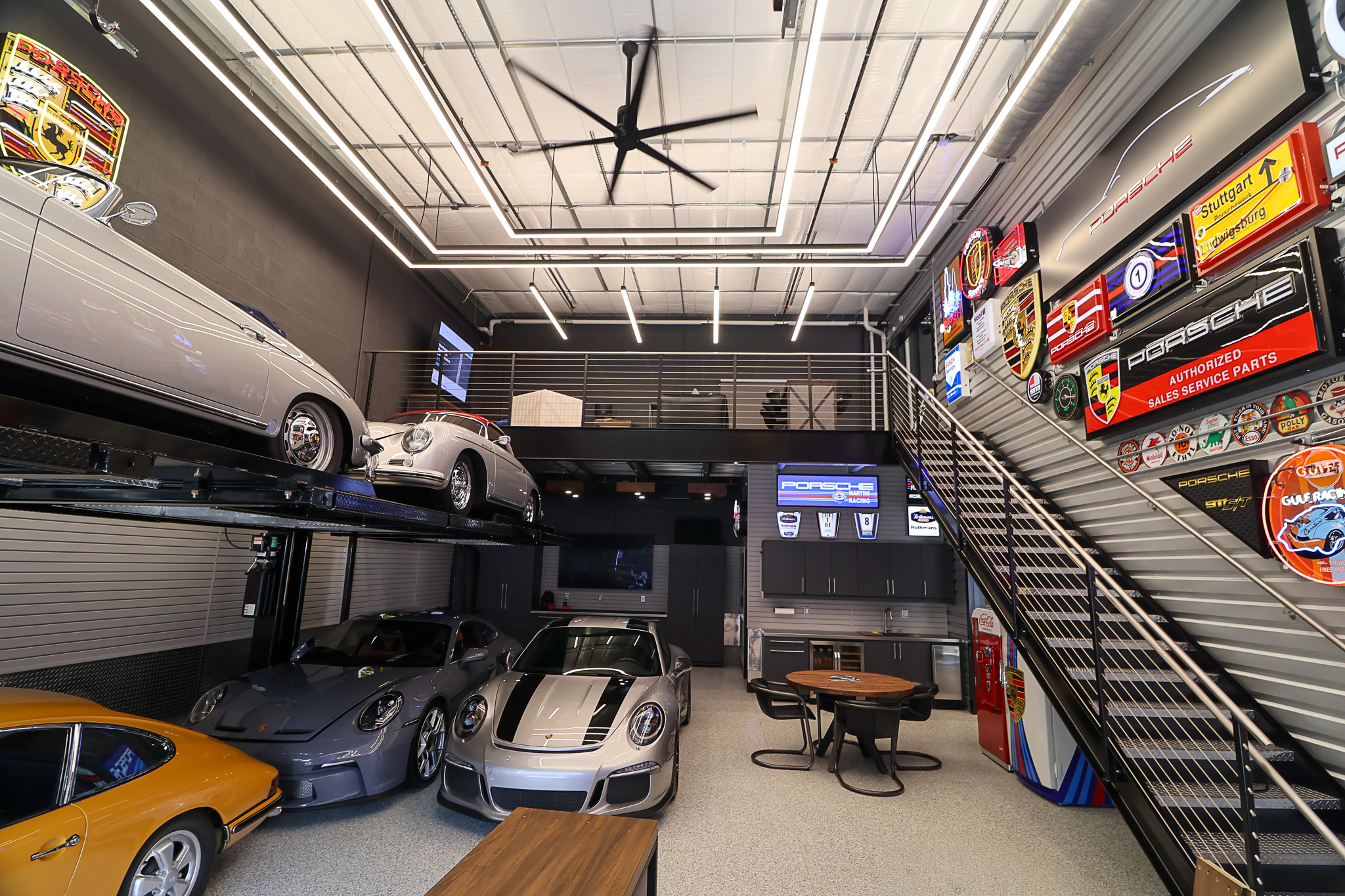 Car Condo, photo 4