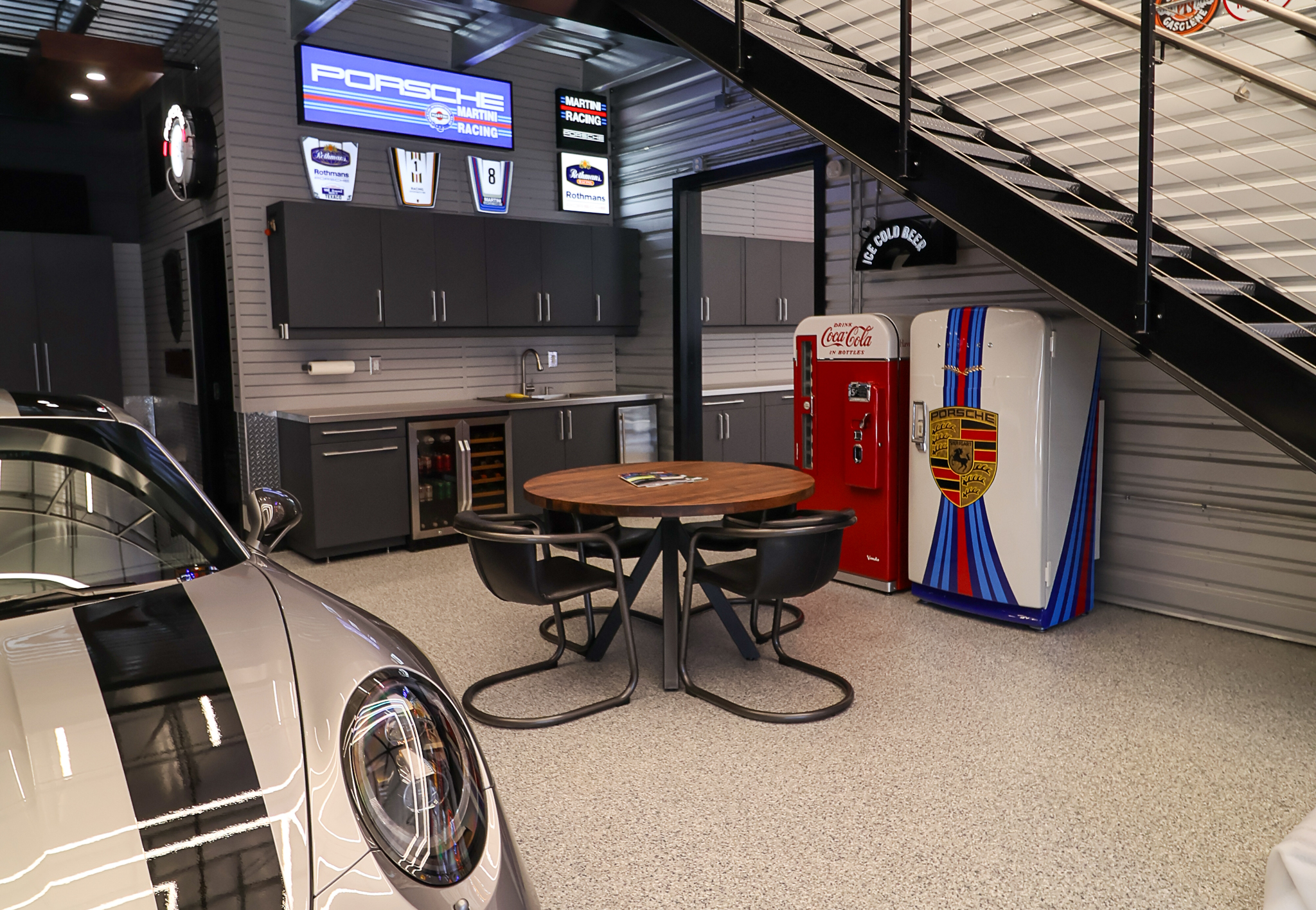 Car Condo, photo 5